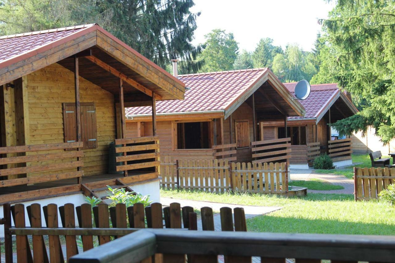 Domki Nad Jeziorem W Karlowicach Karlowice Экстерьер фото